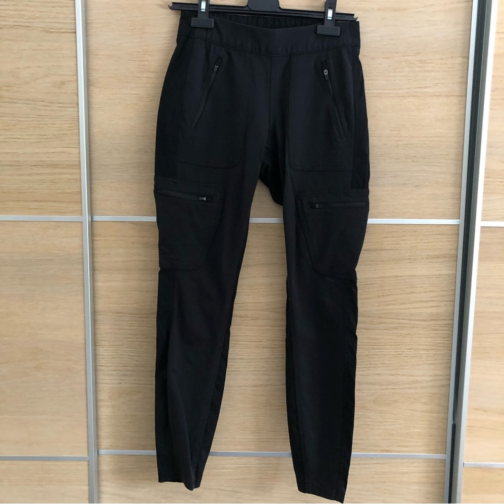 Small The North Face Black Women's Utility Jogger Pants